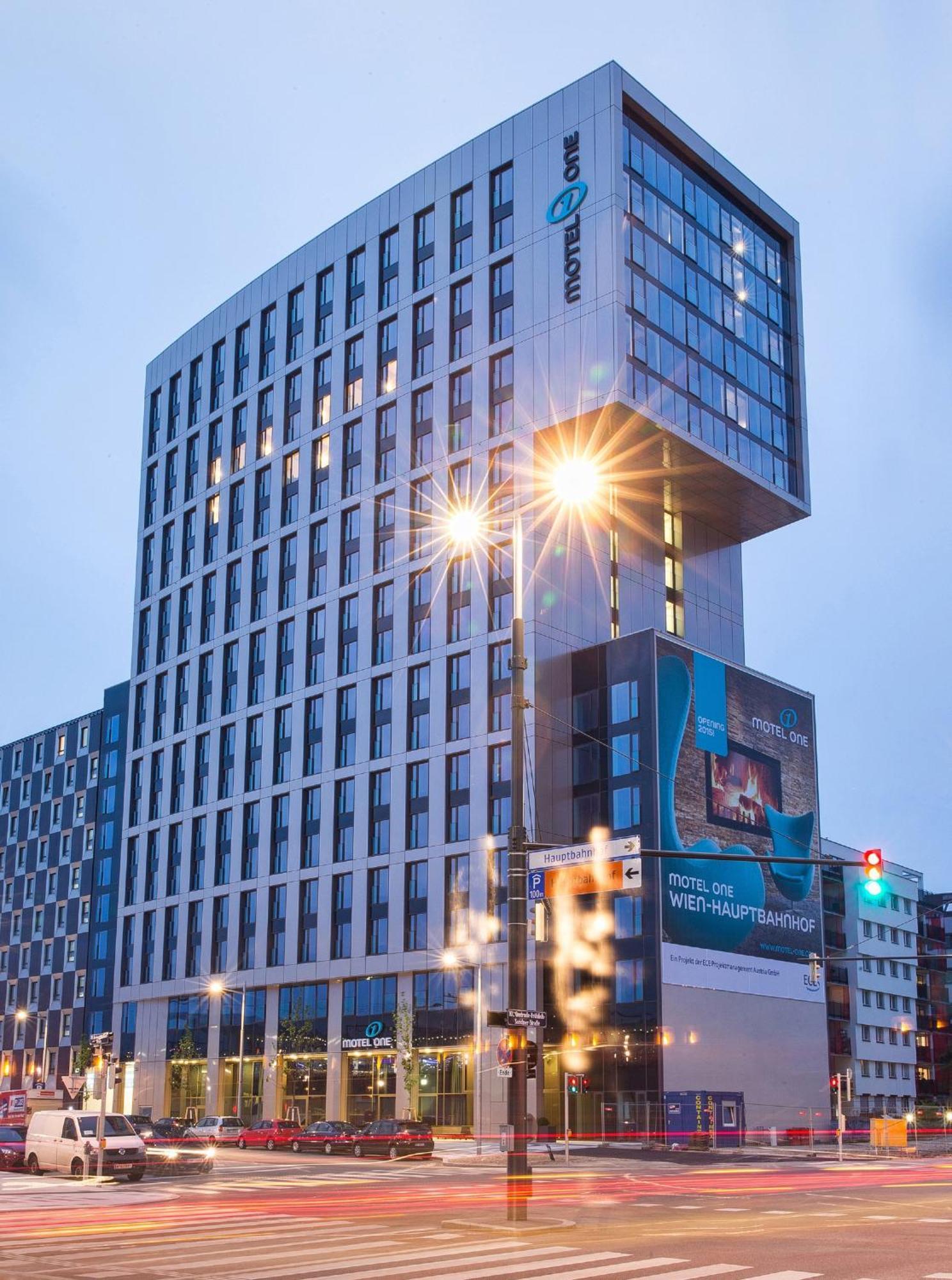 Motel One Wien-Hauptbahnhof Exterior photo